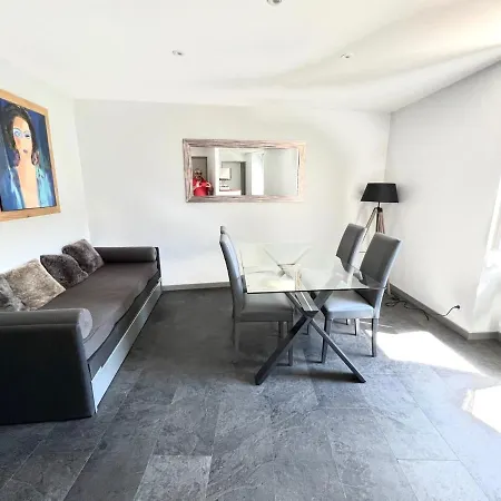 Penzion Les Pirondeaux 3*